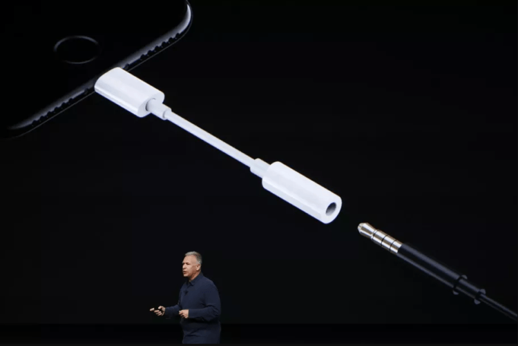 2018 iphone headphone dongle