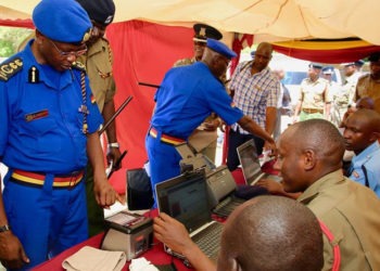 Kenyan Police Now Undergo Compulsory 6-Month ICT Training