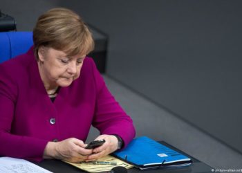 Hacker Leaks Angela Merkel and Other German Politicians' Data